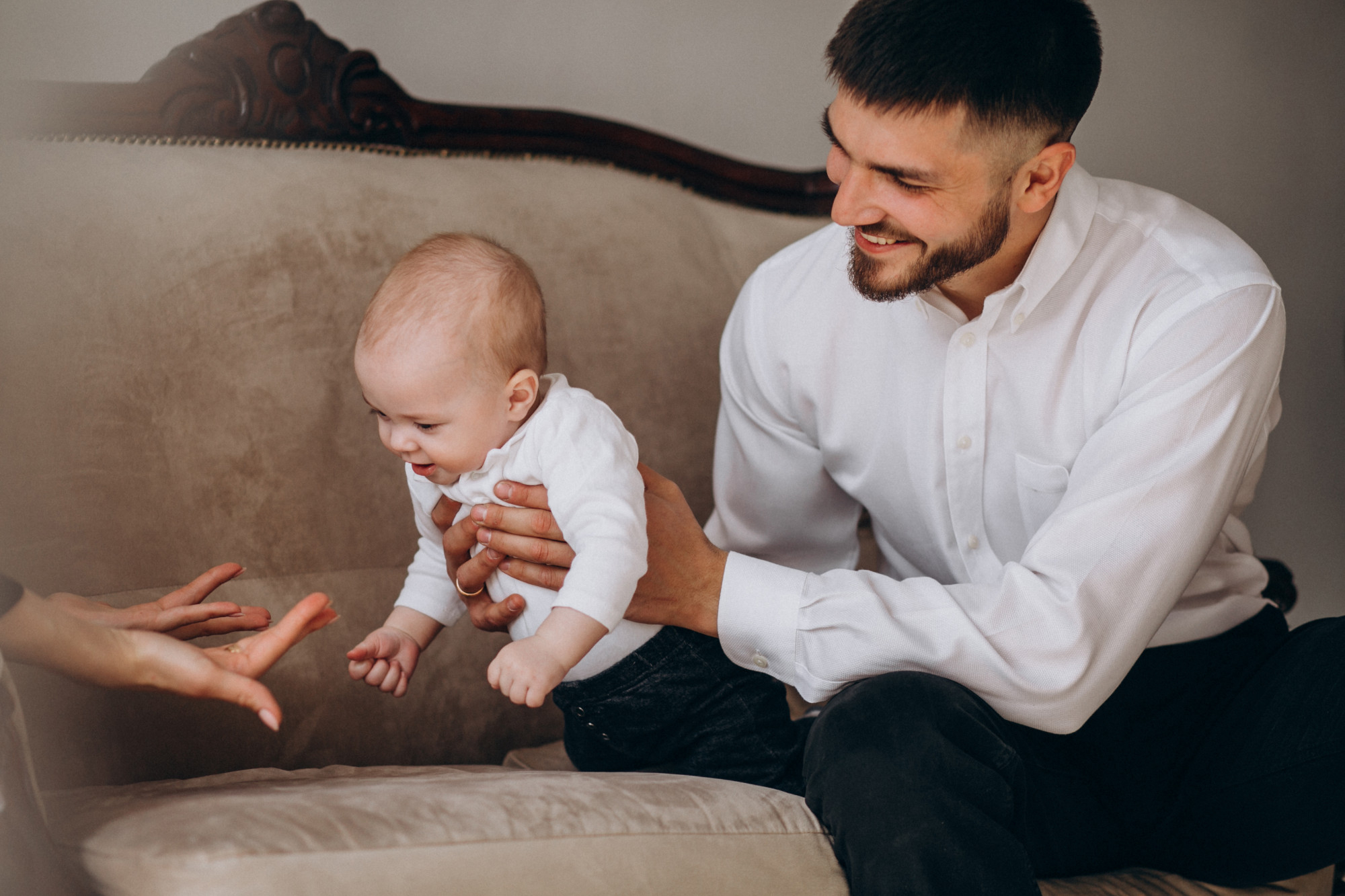 Newborn Visitation Rights for the Father: Legal Steps and Advice